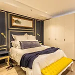 Luxurious 1 Bed Apartment With Stunning Views