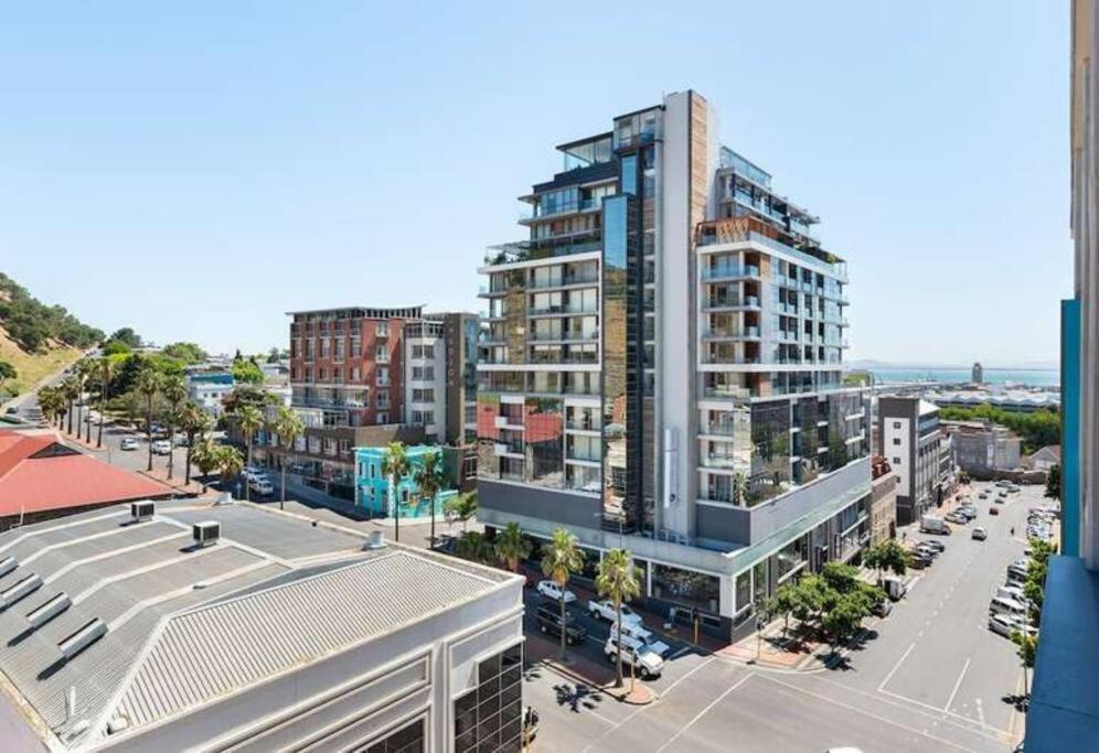 Luxurious 1 Bed With Stunning Views